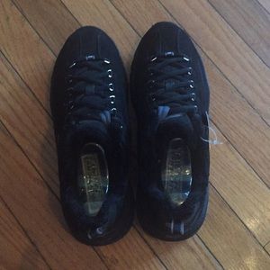 Skechers Sports 9/5 Black brand new ,
